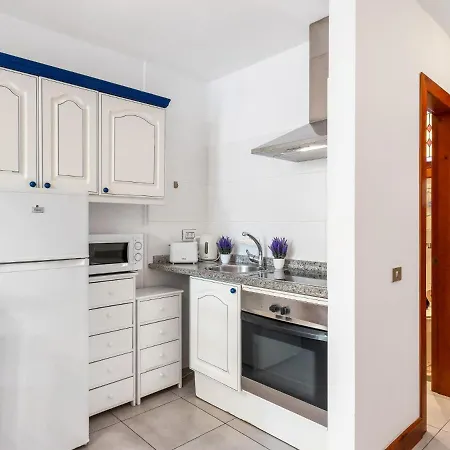 4008 Great Location In Las Americas, Sea Front! דירה